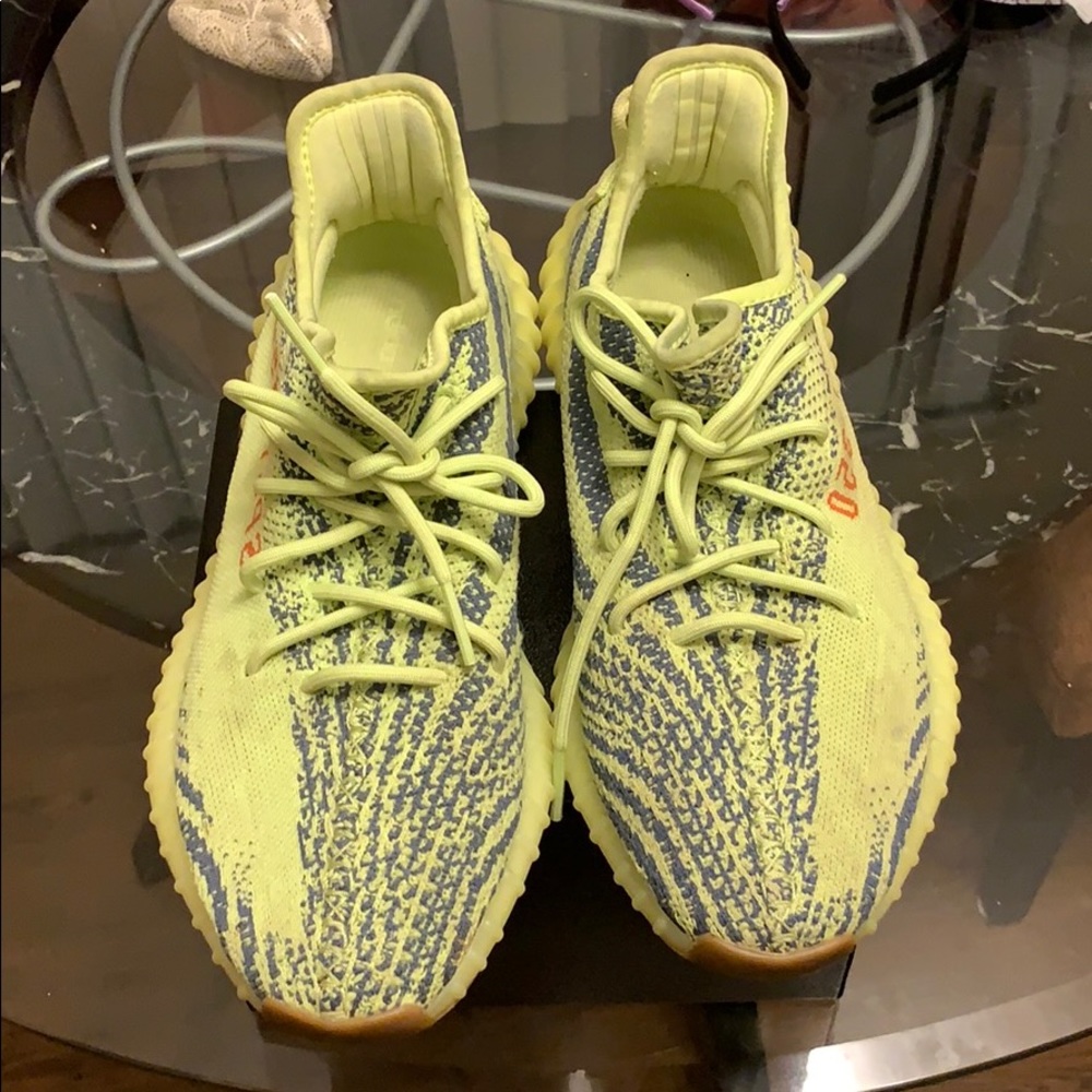 Yeezy 350 V2
